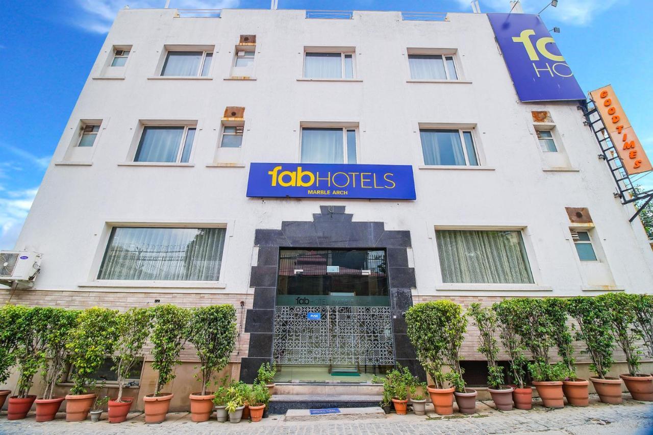 Fabhotel Marble Arch - Nr Karol Bagh Market Делхи Екстериор снимка